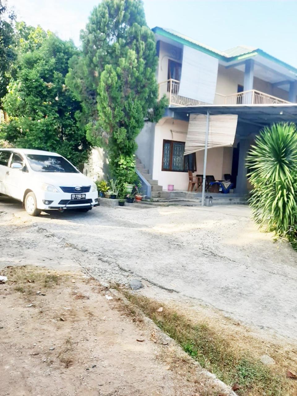 Villa Tasya Labuan Bajo Exterior foto