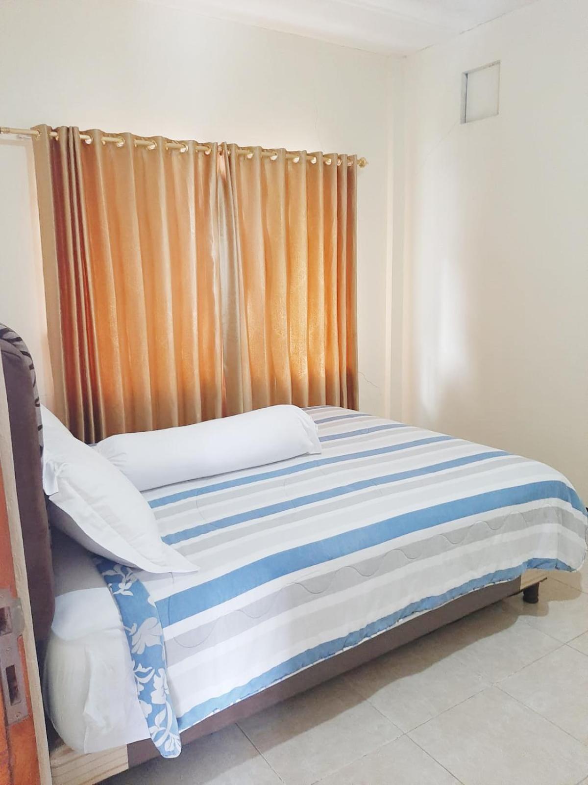 Villa Tasya Labuan Bajo Exterior foto